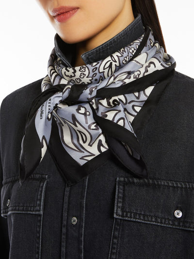 Max Mara Weekend ONESTO Light Grey Printed silk scarf