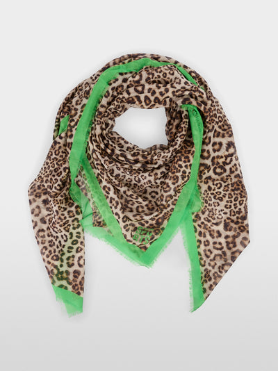 Marc Cain Lightweight scarf with leopard print with green