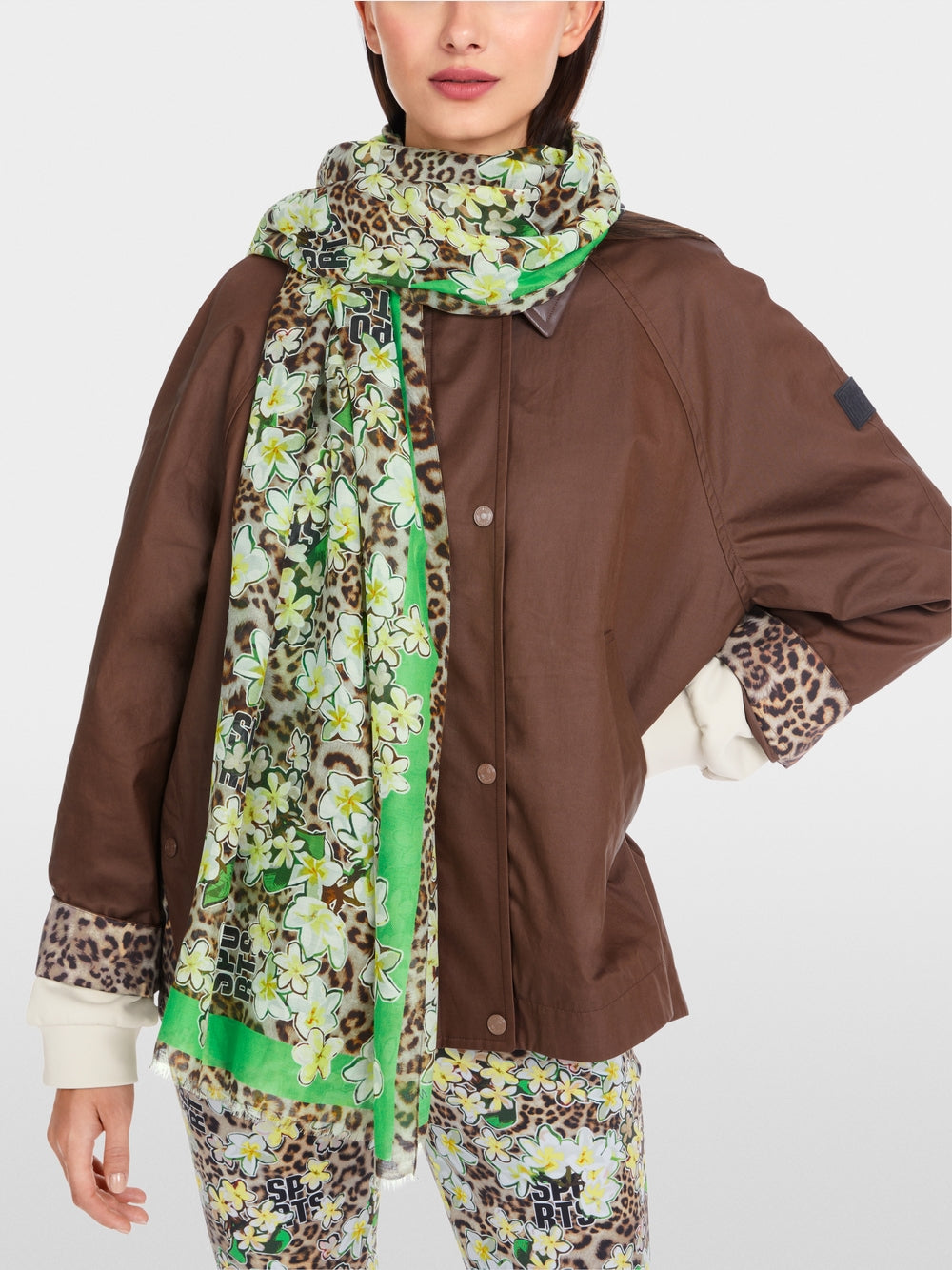 Marc Cain Lightweight scarf in all-over print Leopard Floral